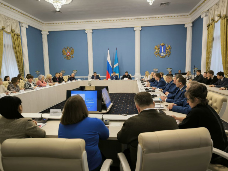 11 декабря в Правительстве Ульяновской области прошла Всероссийская научно-практическая конференция на тему "Актуальные вопросы противодействия коррупции".. 11 декабря в Правительстве Ульяновской области прошла Всероссийская научно-практическая конференция на тему "Актуальные вопросы противодействия коррупции"..